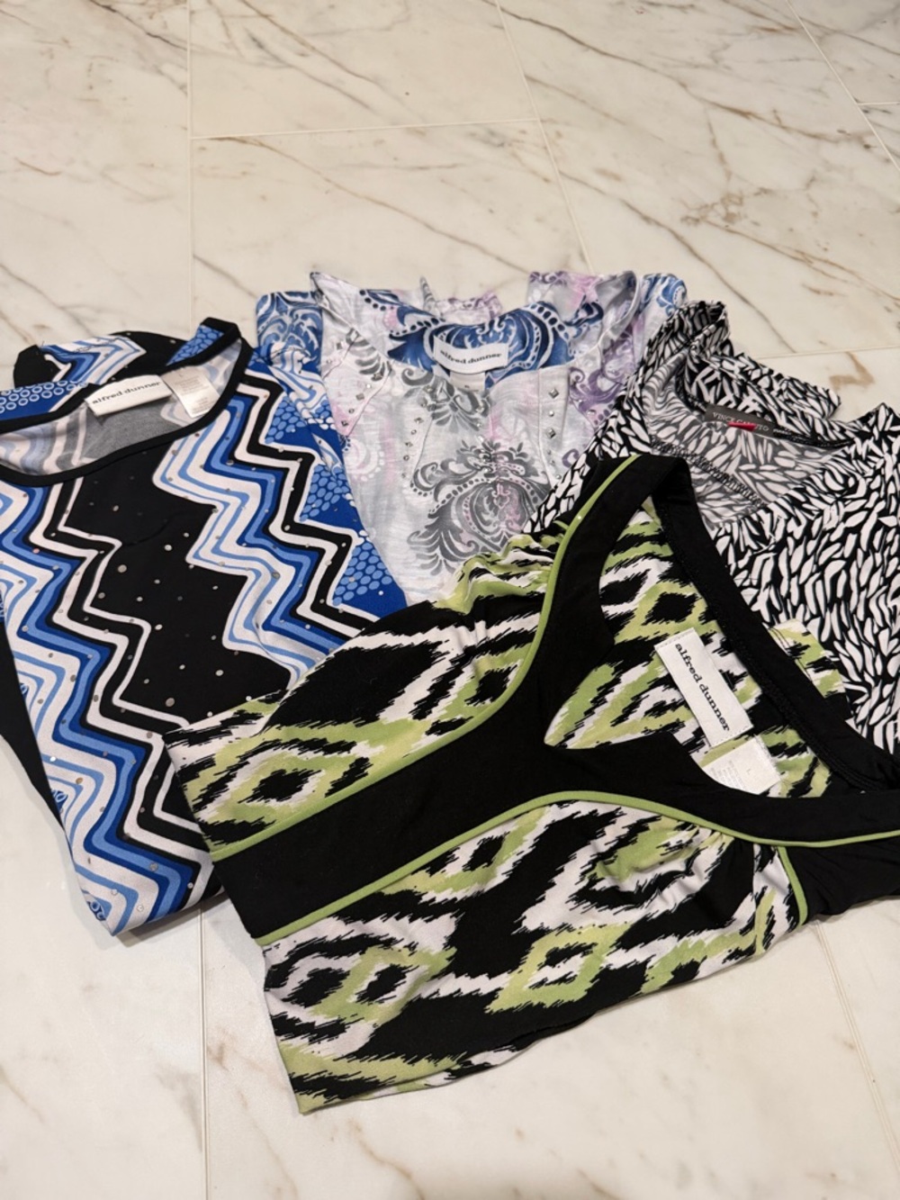 Alfred Dunner bundled 4 tops 3 large Top black/white Vince Camuto.